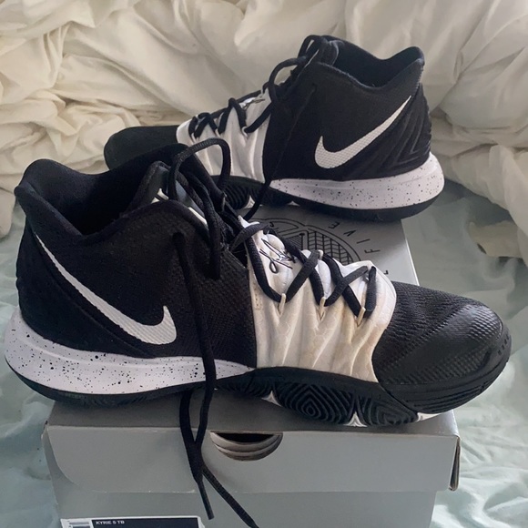 Kyrie fives black/white - Picture 5 of 5